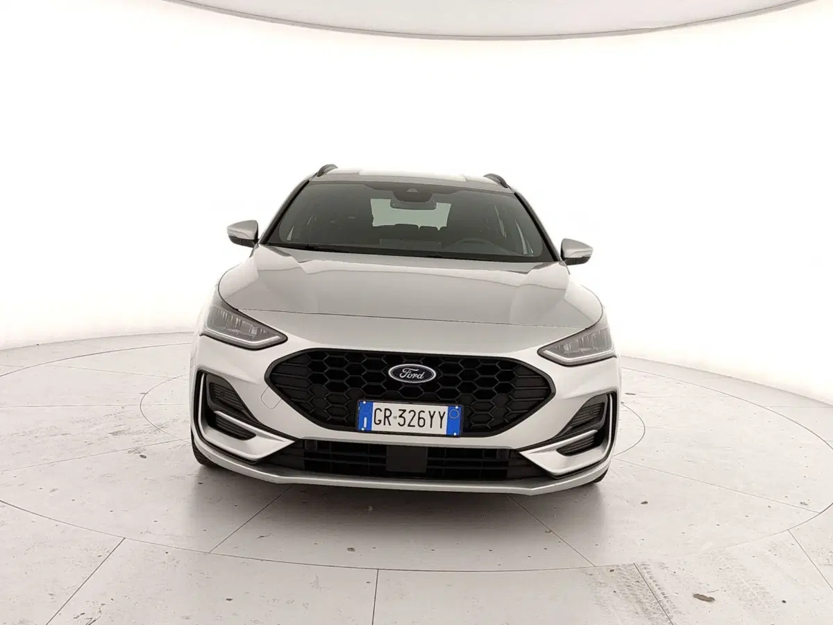 Ford Focus Station Wagon usata a Caserta (2)