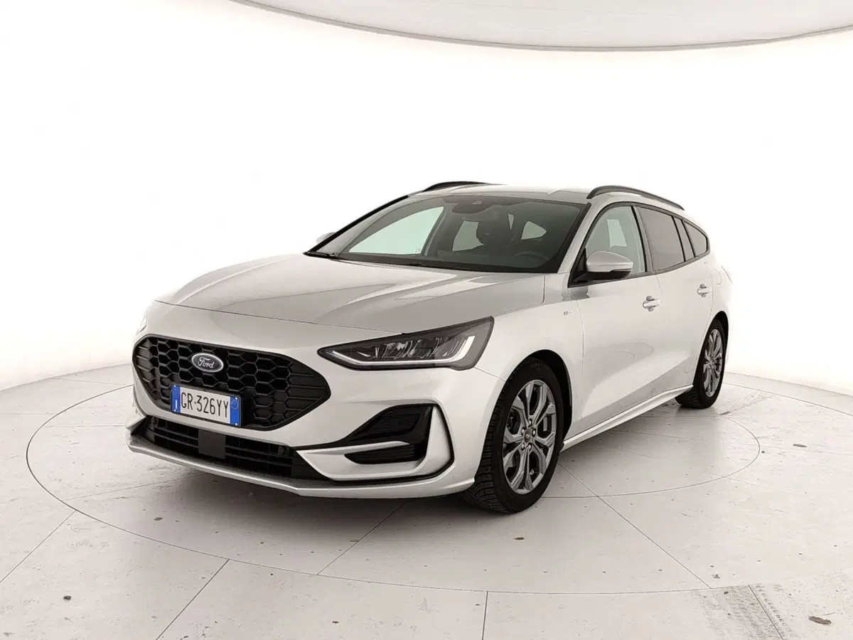 Ford Focus Station Wagon usata a Caserta (3)