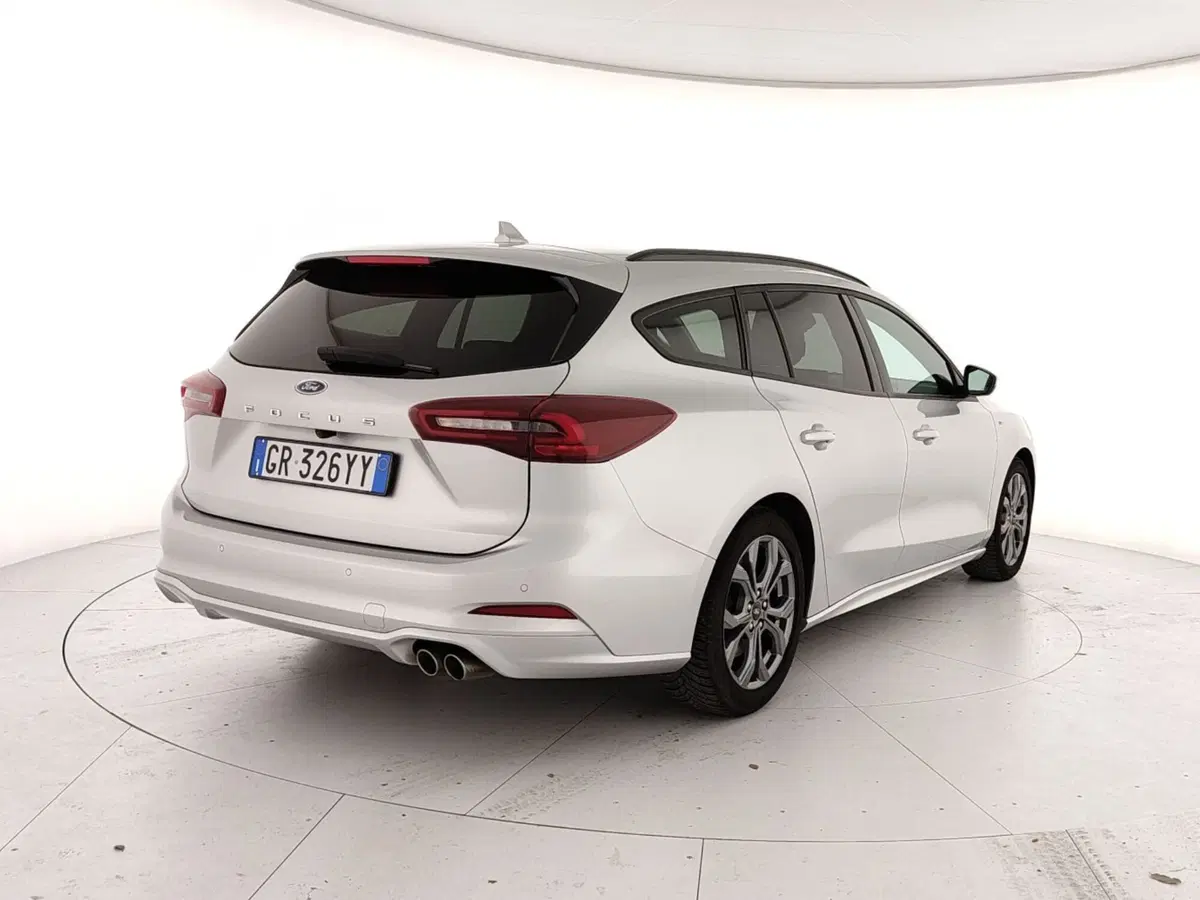 Ford Focus Station Wagon usata a Caserta (6)