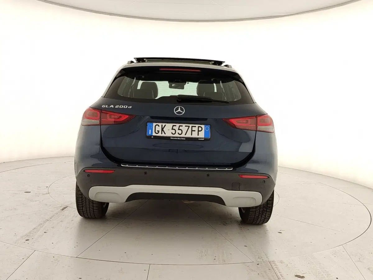 Mercedes-Benz GLA SUV usata a Caserta (5)