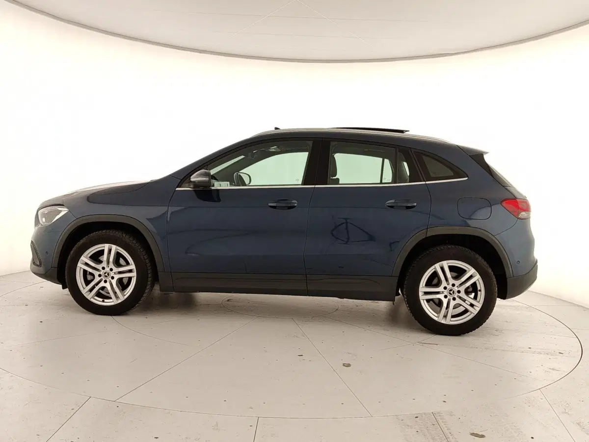 Mercedes-Benz GLA SUV usata a Caserta (8)