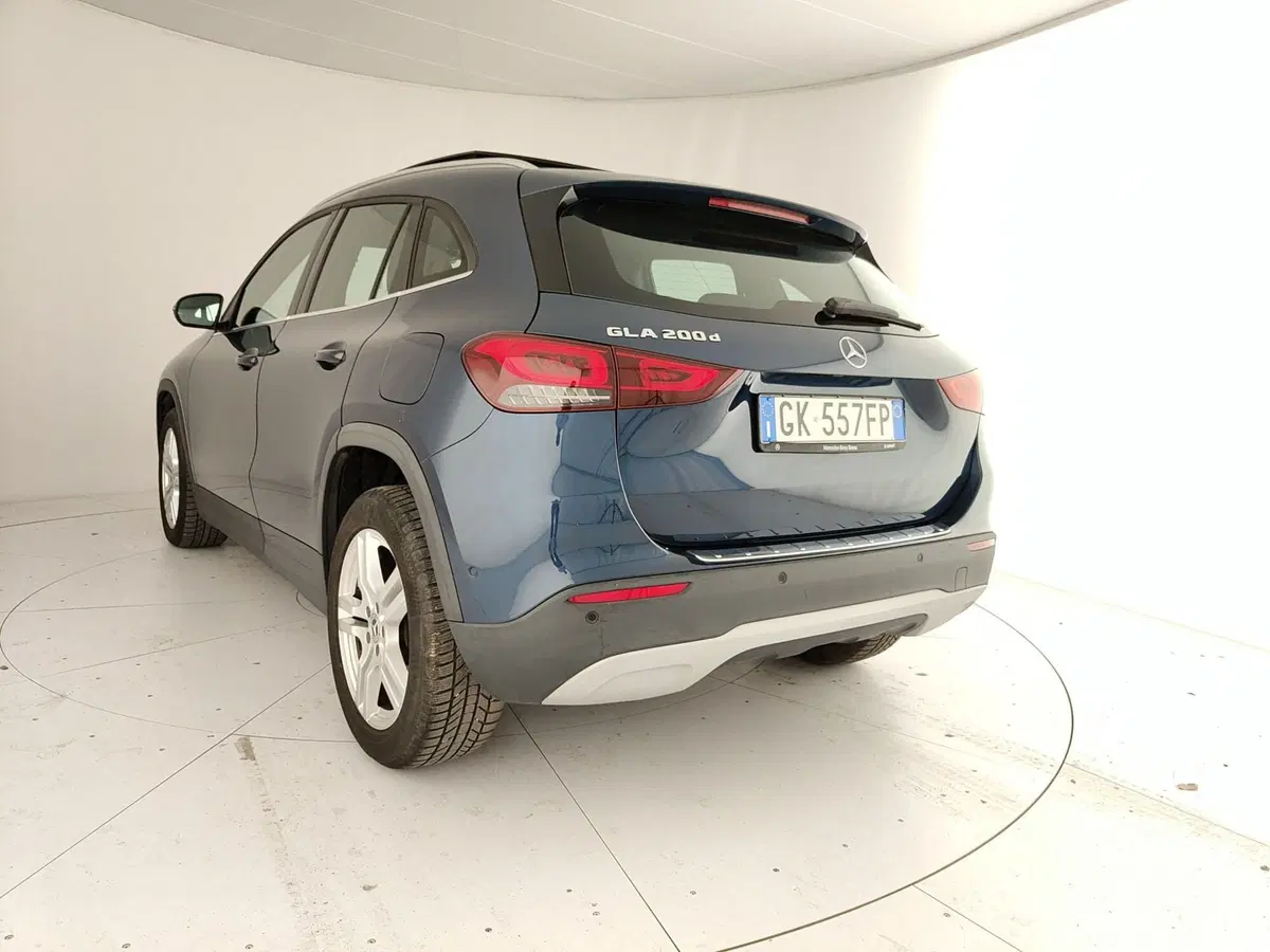 Mercedes-Benz GLA SUV usata a Caserta (9)
