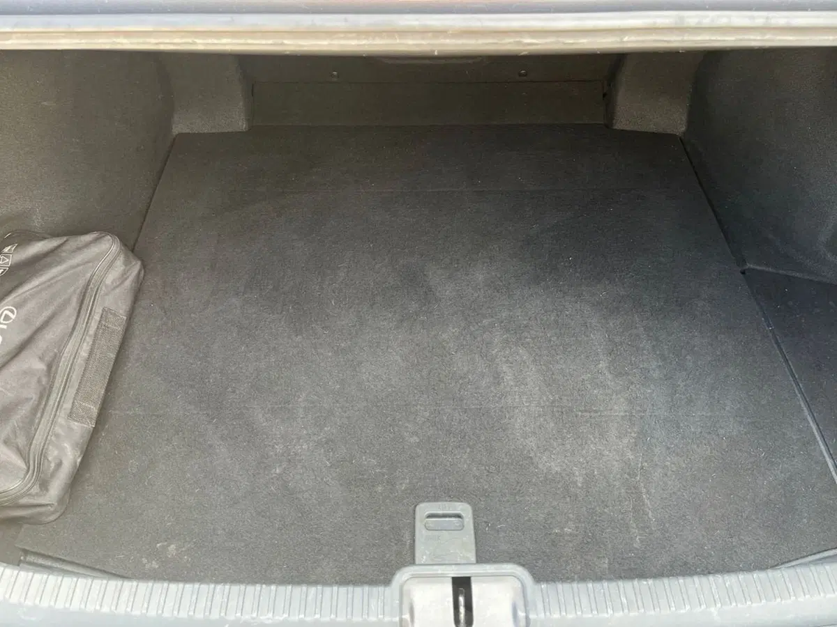 Lexus ES usata a Ragusa (6)