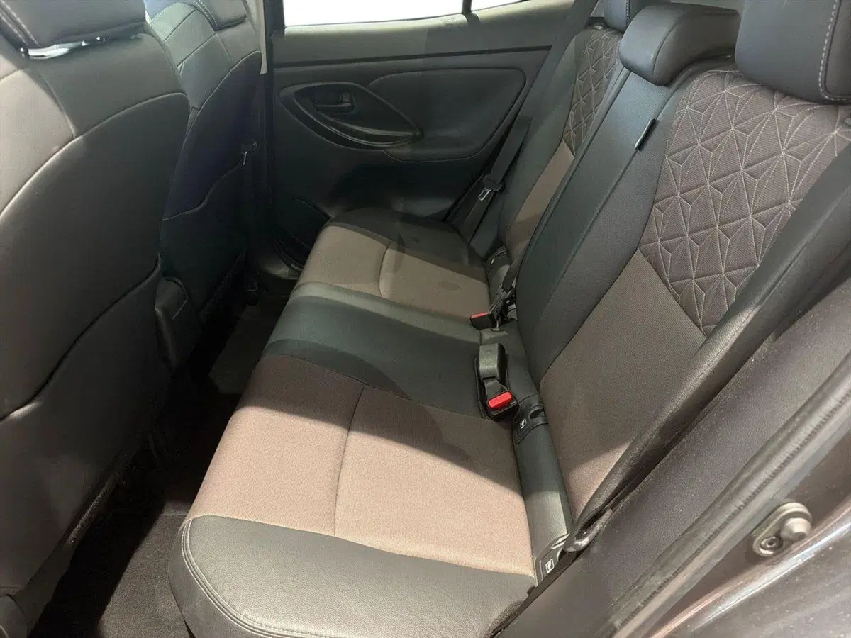 Toyota Yaris Cross usata a Catania (11)