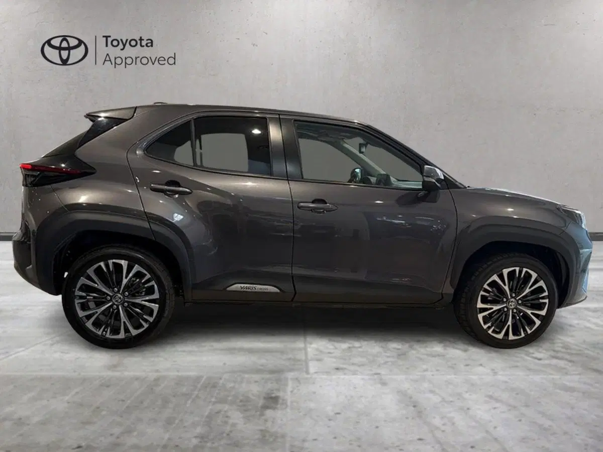 Toyota Yaris Cross usata a Catania (4)