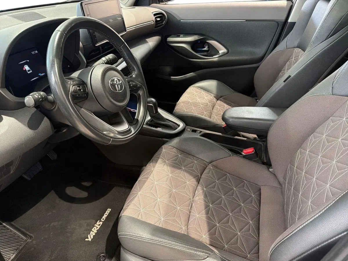 Toyota Yaris Cross usata a Catania (7)