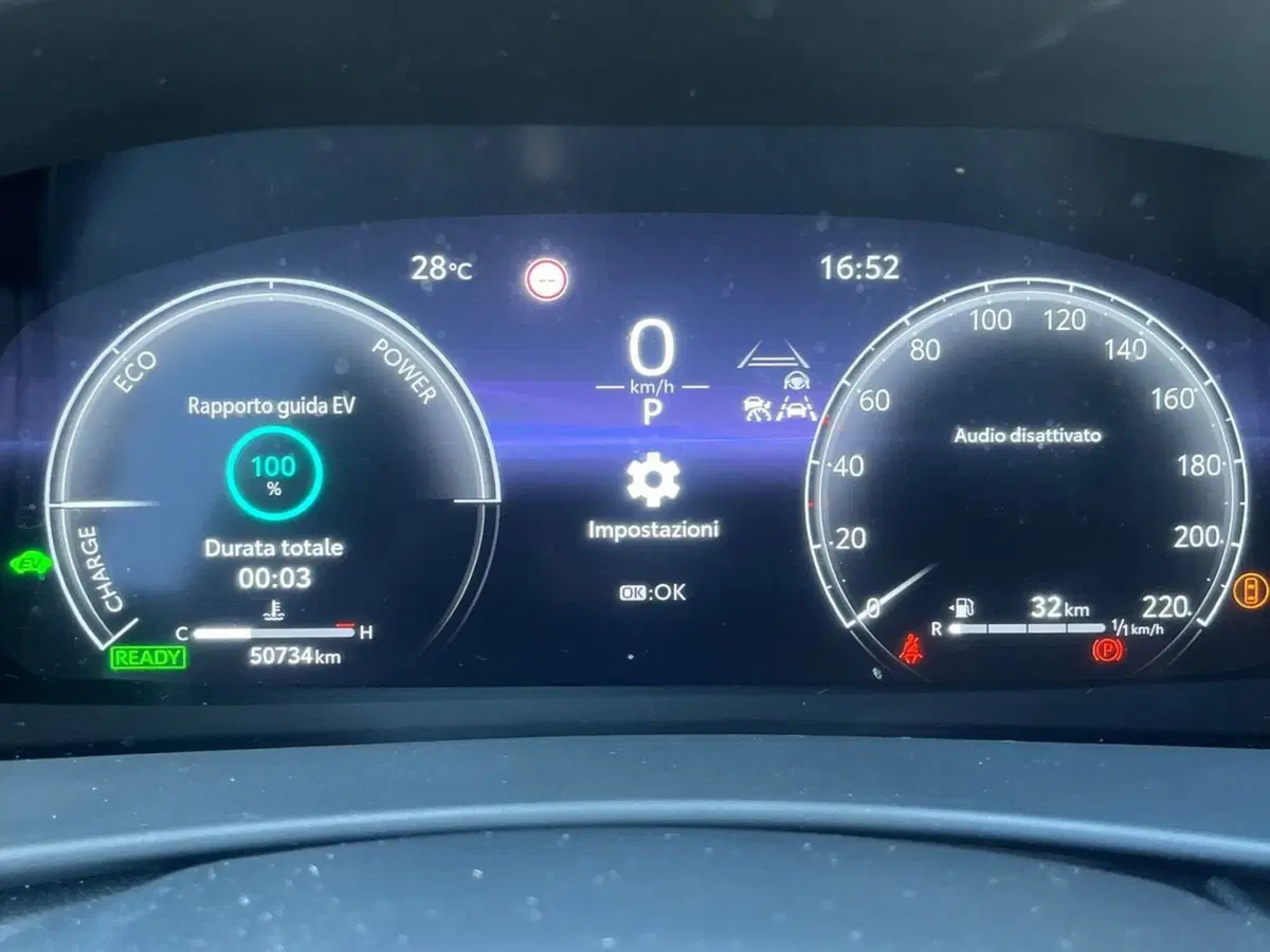 Toyota Toyota C-HR usata a Ragusa (9)