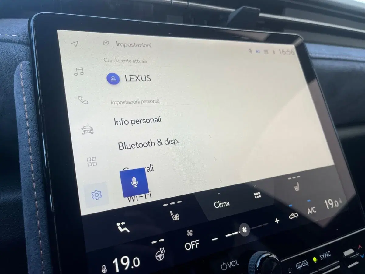 Lexus LBX usata a Ragusa (10)
