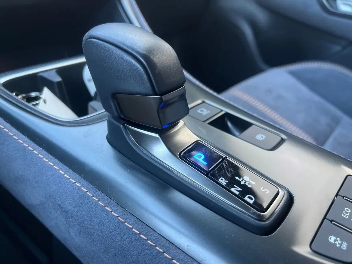 Lexus LBX usata a Ragusa (12)