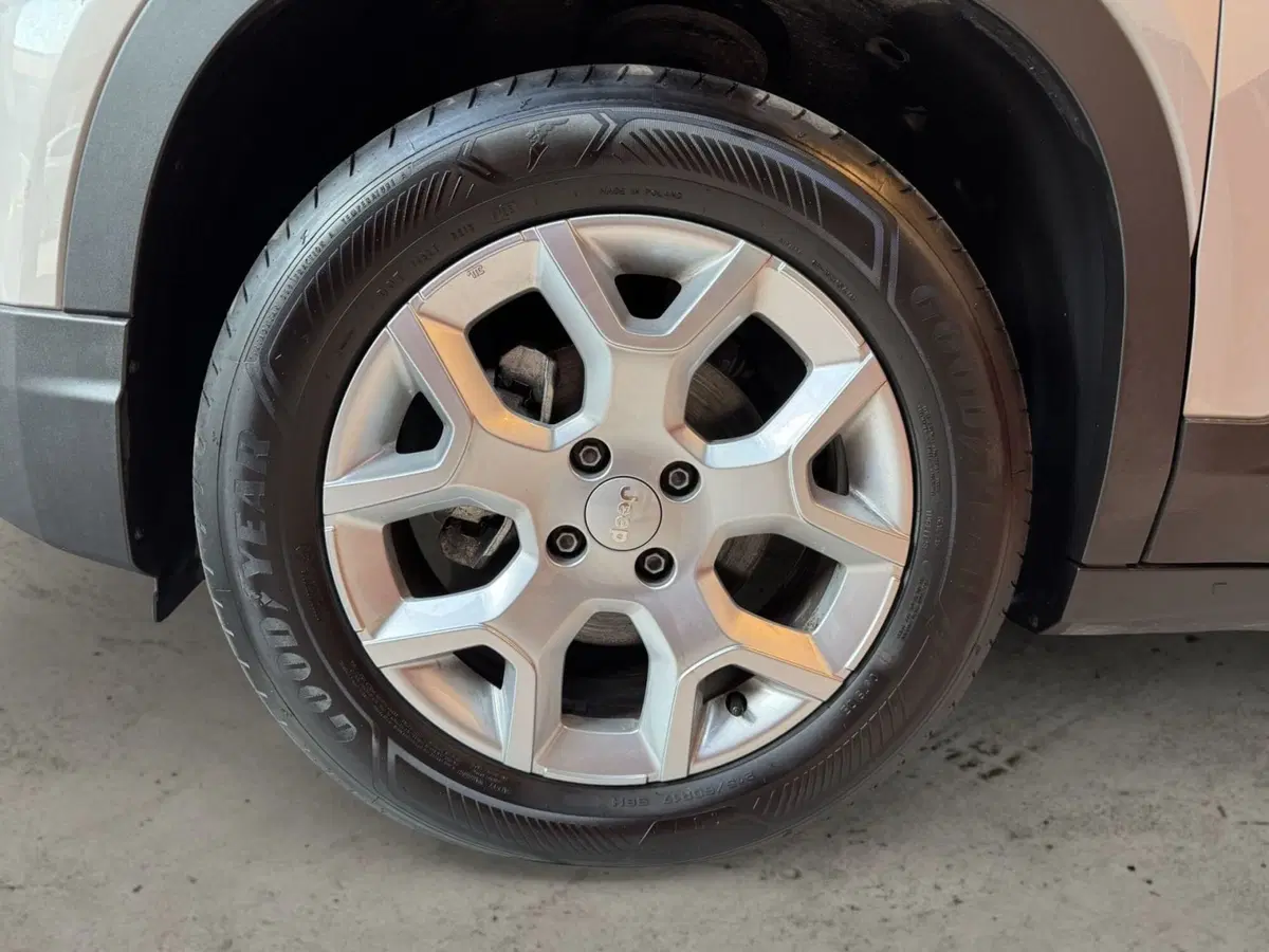 Jeep Avenger usata a Pistoia (14)