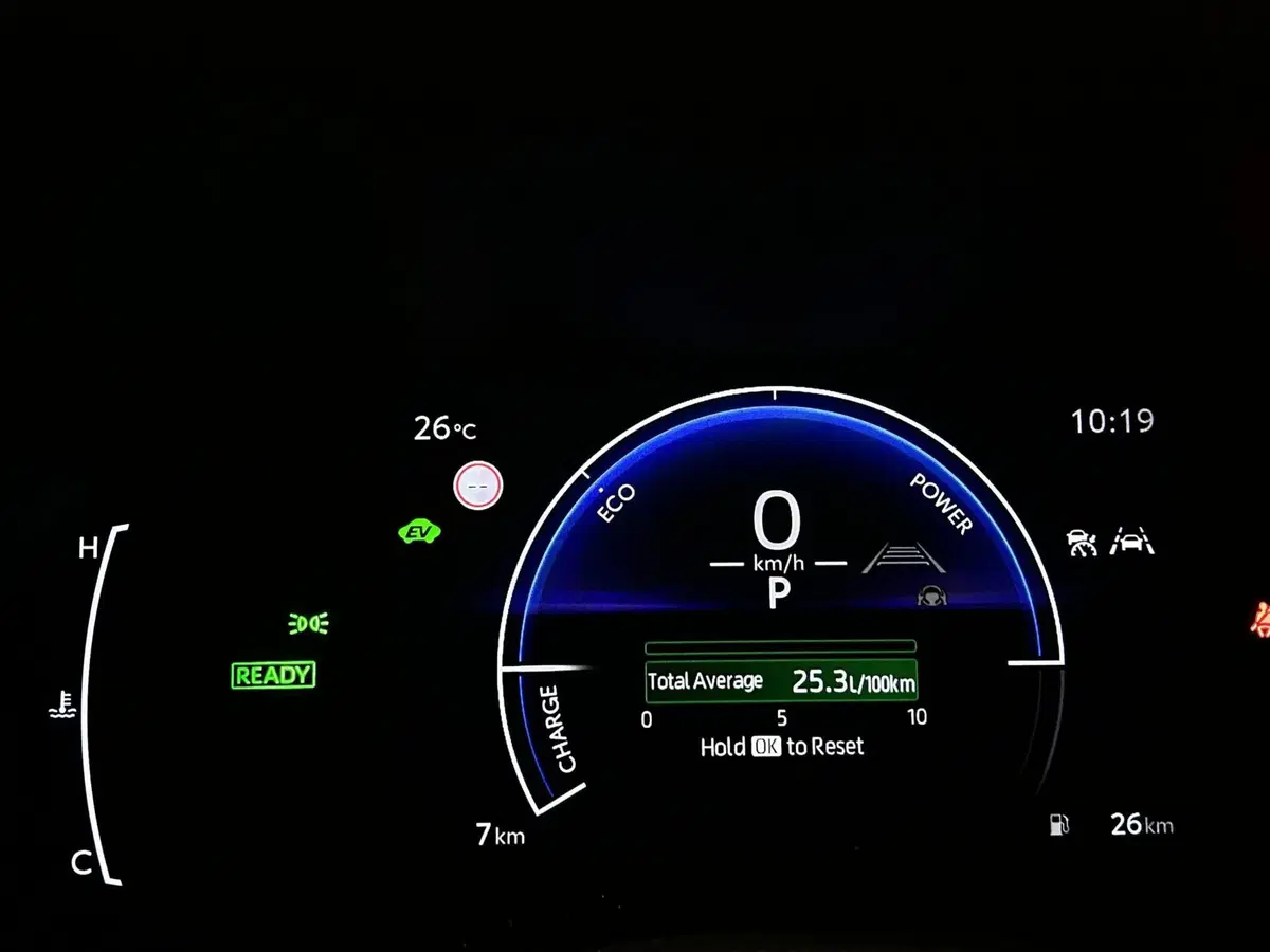 Toyota Yaris Cross nuova a Milano (7)