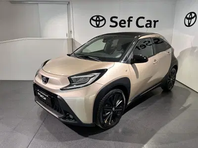 Toyota Aygo X 1.0 VVT-i 72 CV 5 porte Limited Air S-CVT del 2023 usata a Milano