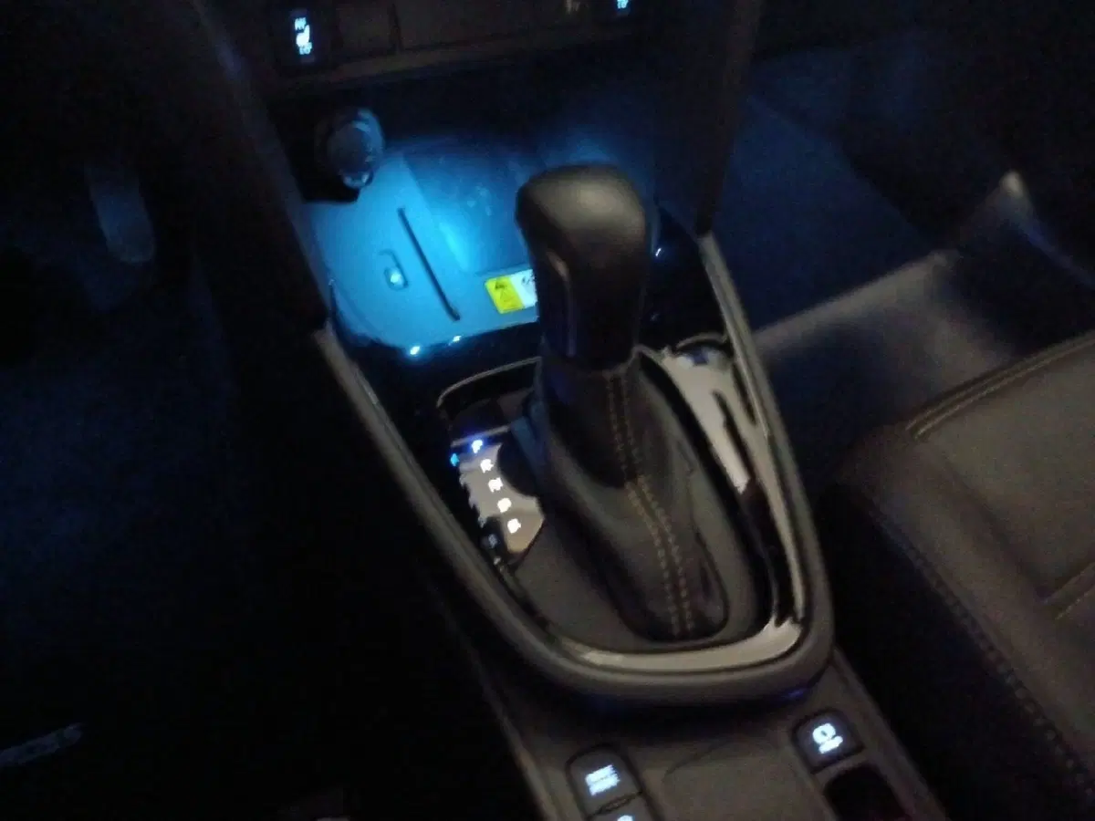 Toyota Yaris Cross usata a Milano (14)