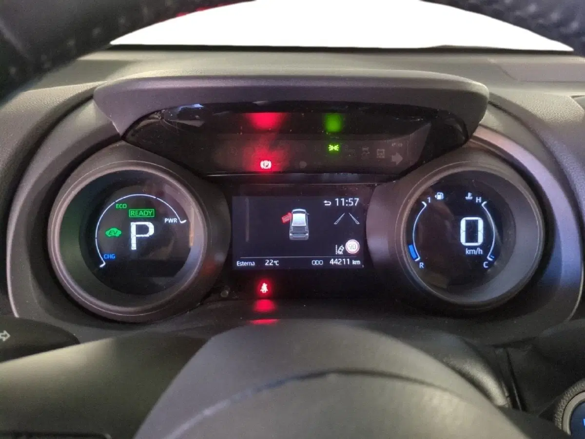 Toyota Yaris usata a Milano (10)