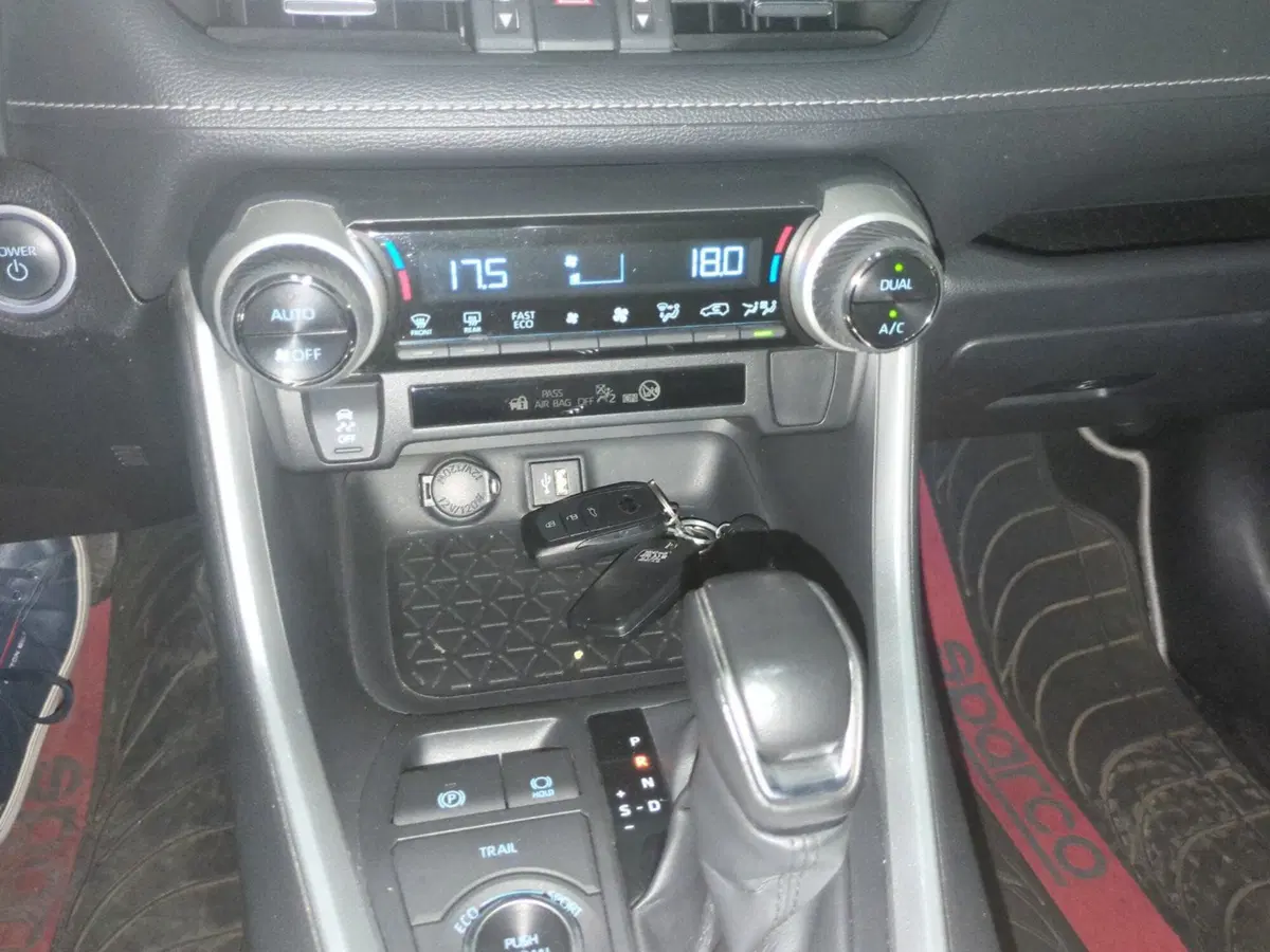 Toyota Rav4 usata a Milano (14)