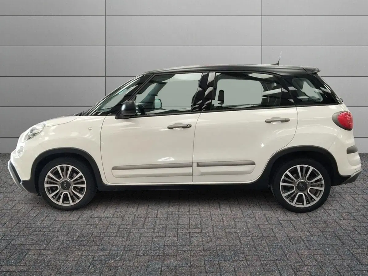 Fiat 500L usata a Roma (2)