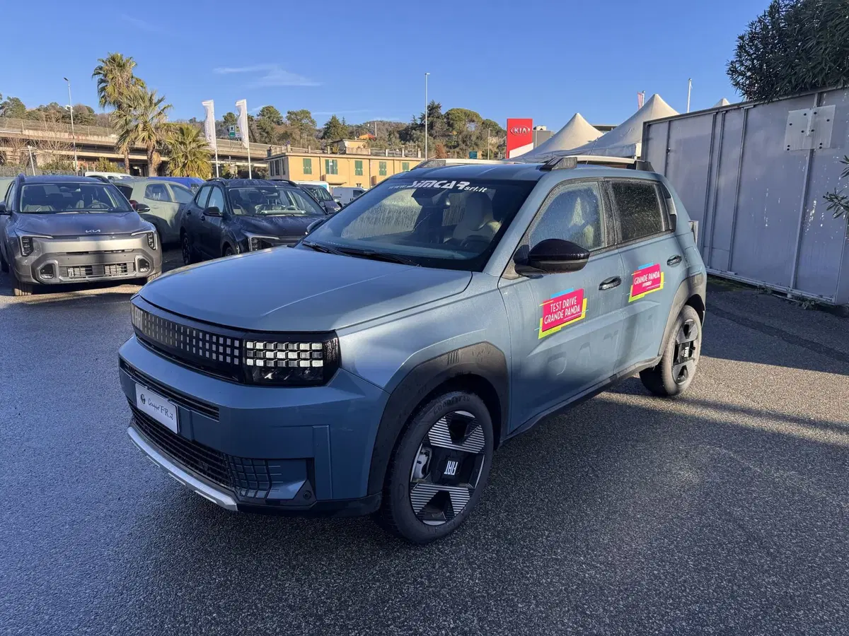 Fiat Grande Panda nuova a La Spezia (3)