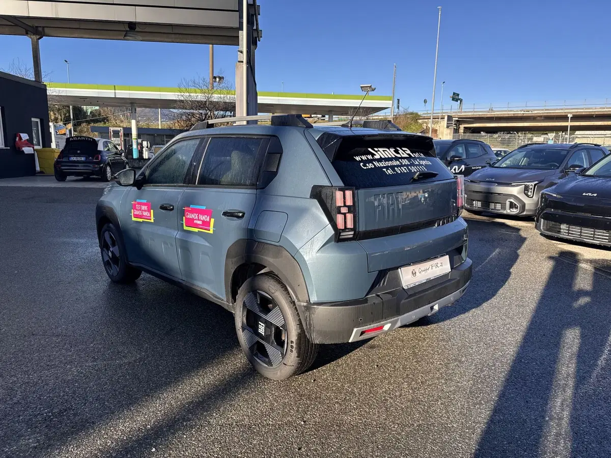 Fiat Grande Panda nuova a La Spezia (5)