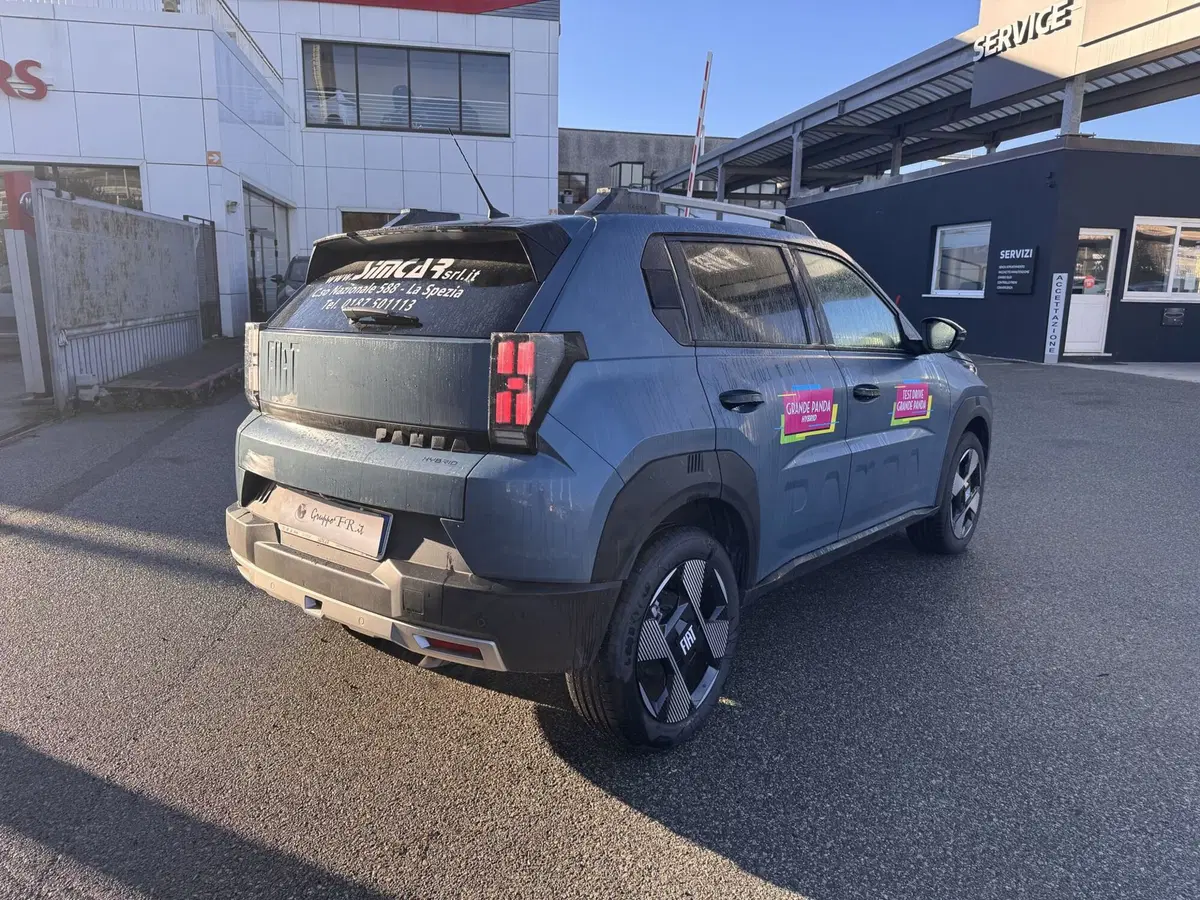 Fiat Grande Panda nuova a La Spezia (7)