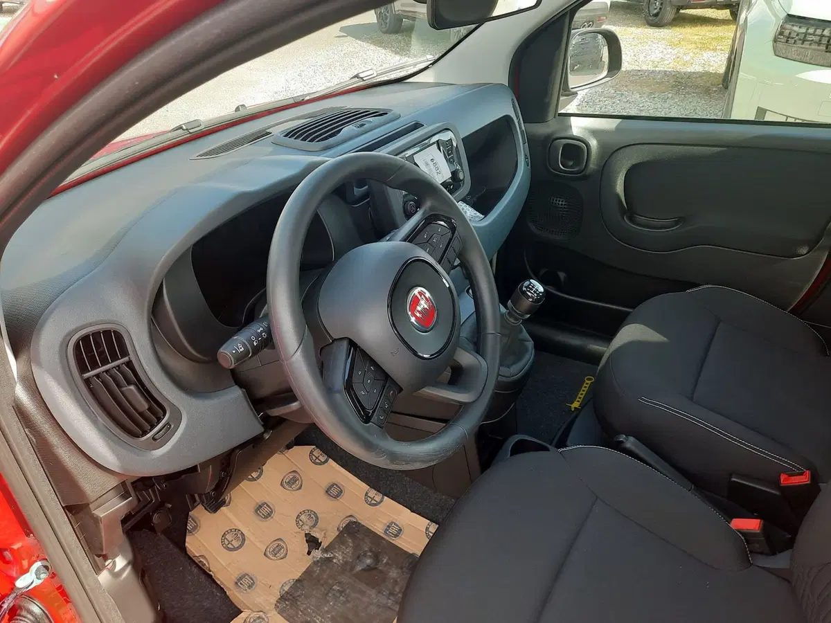 Fiat Pandina nuova a La Spezia (13)