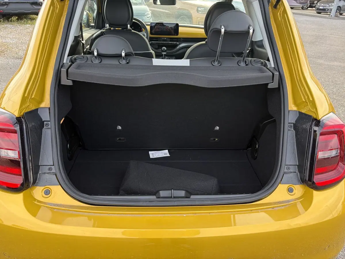 Fiat 500 nuova a La Spezia (10)