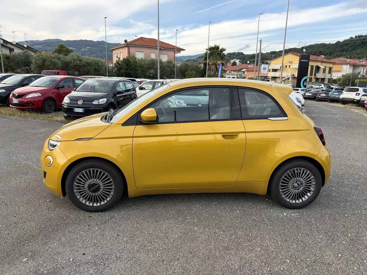Fiat 500 nuova a La Spezia (4)