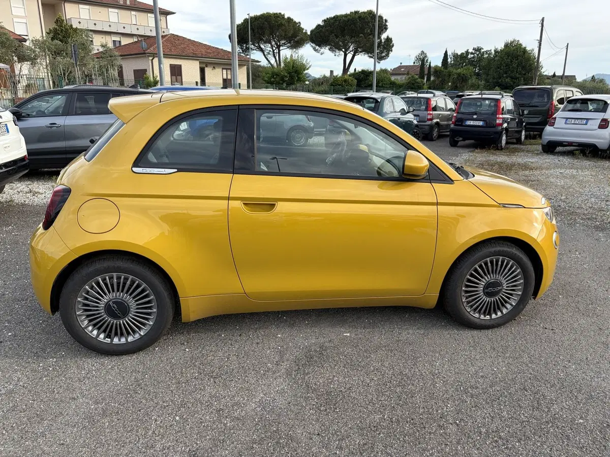 Fiat 500 nuova a La Spezia (8)