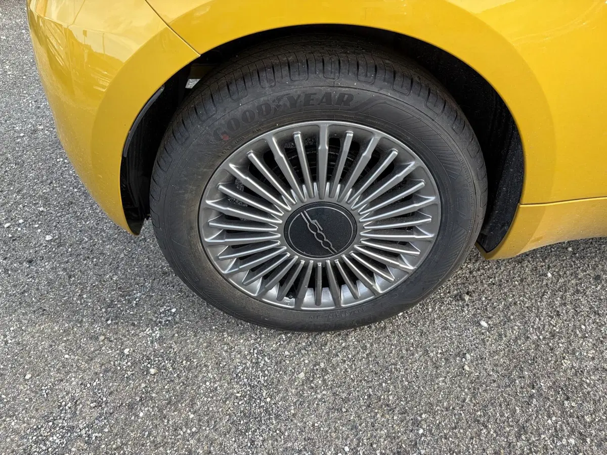 Fiat 500 nuova a La Spezia (9)