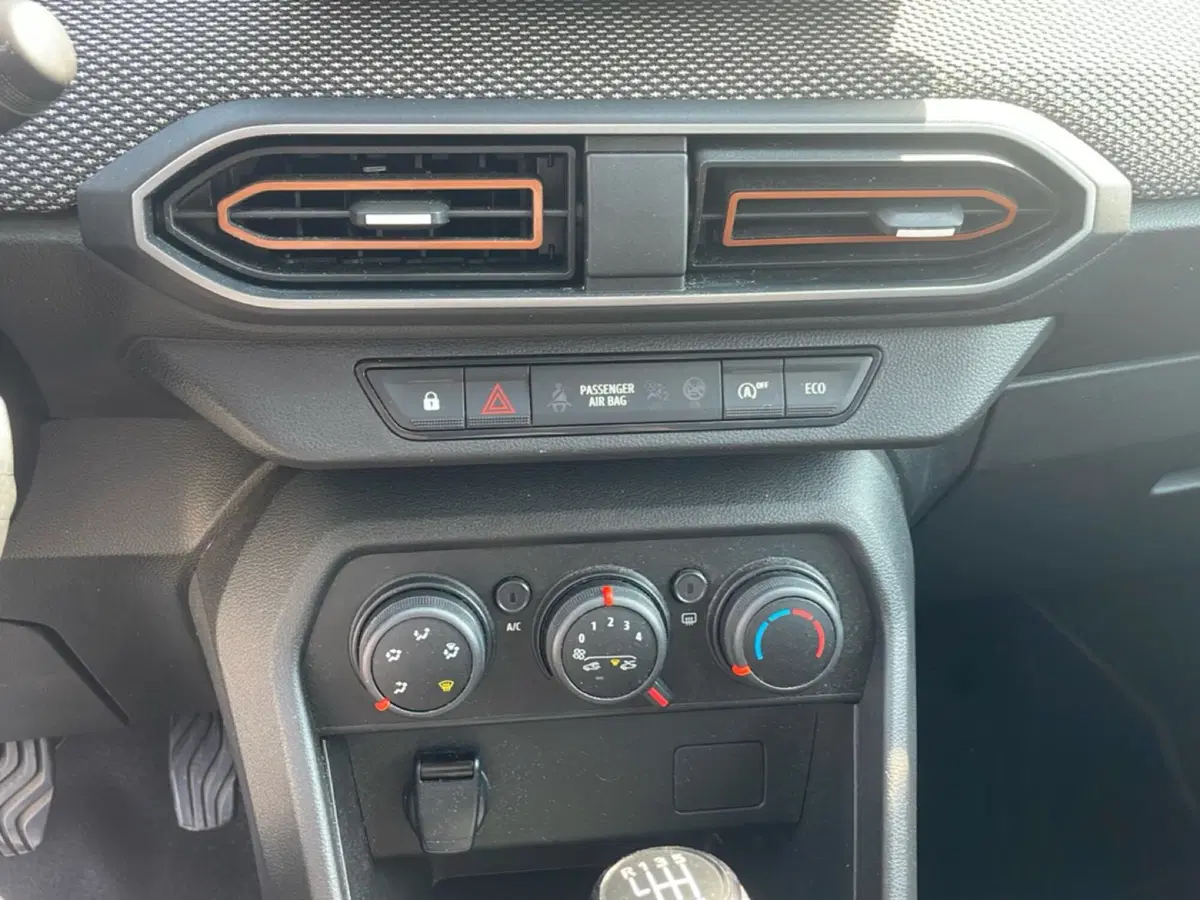 Dacia Sandero usata a Bologna (19)