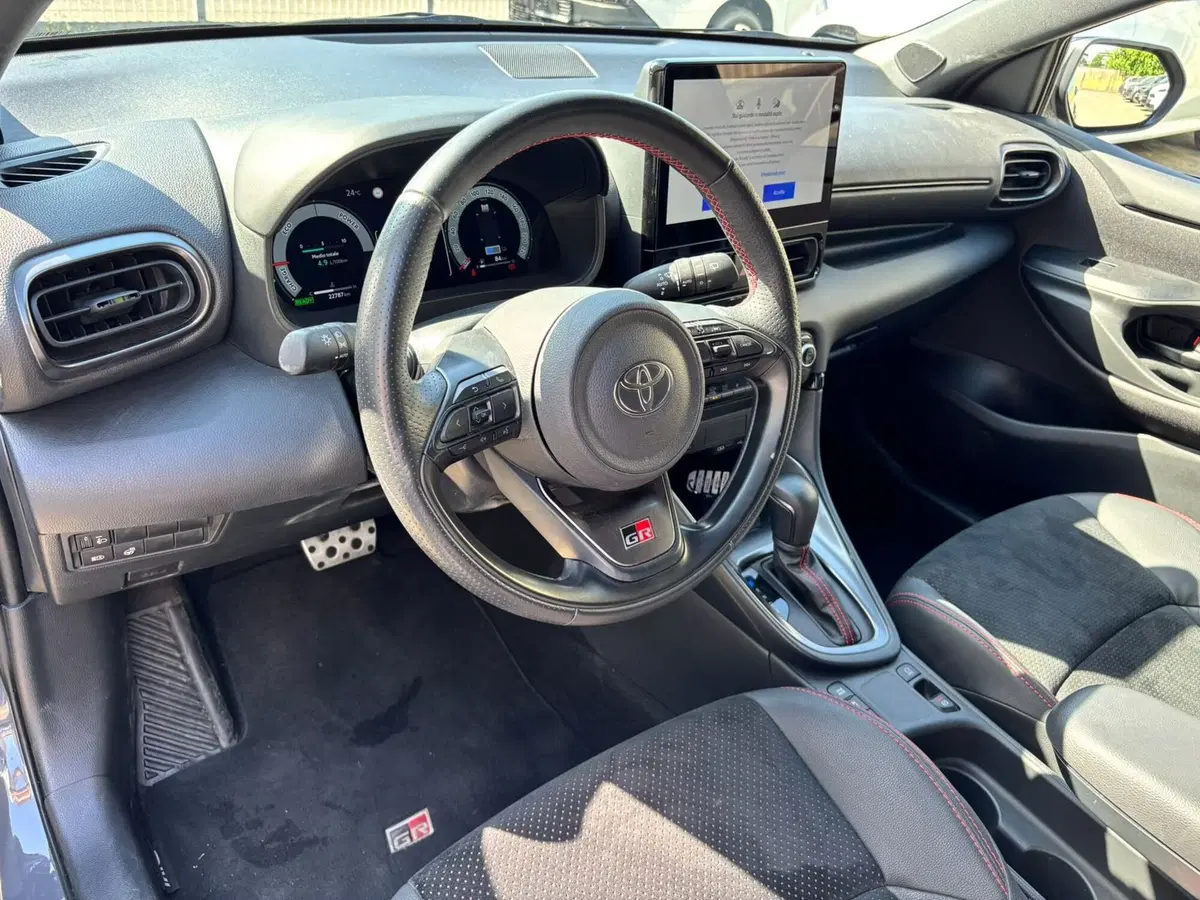 Toyota Yaris GR Sport usata a Modena (11)