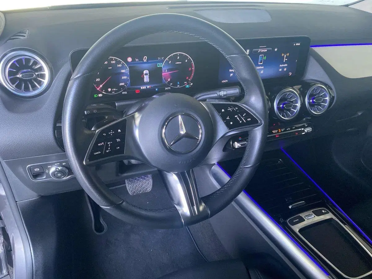 Mercedes-Benz GLA SUV usata a Bergamo (7)