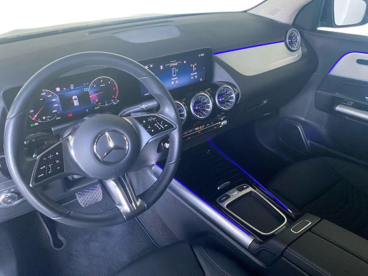 Mercedes-Benz GLA SUV usata a Bergamo (8)