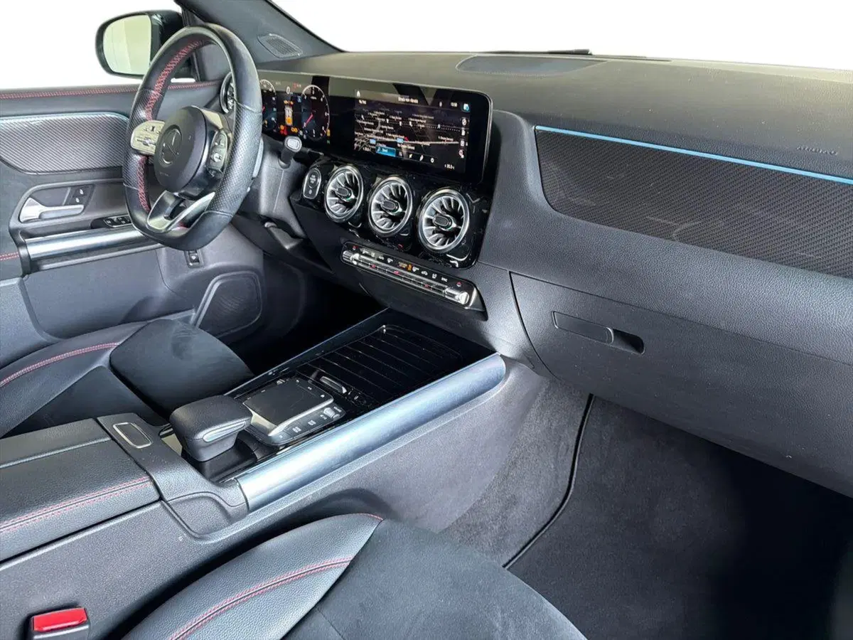 Mercedes-Benz GLA SUV usata a Bergamo (10)