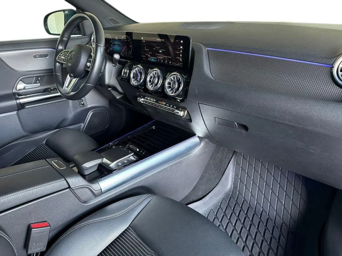Mercedes-Benz GLA SUV usata a Bergamo (10)