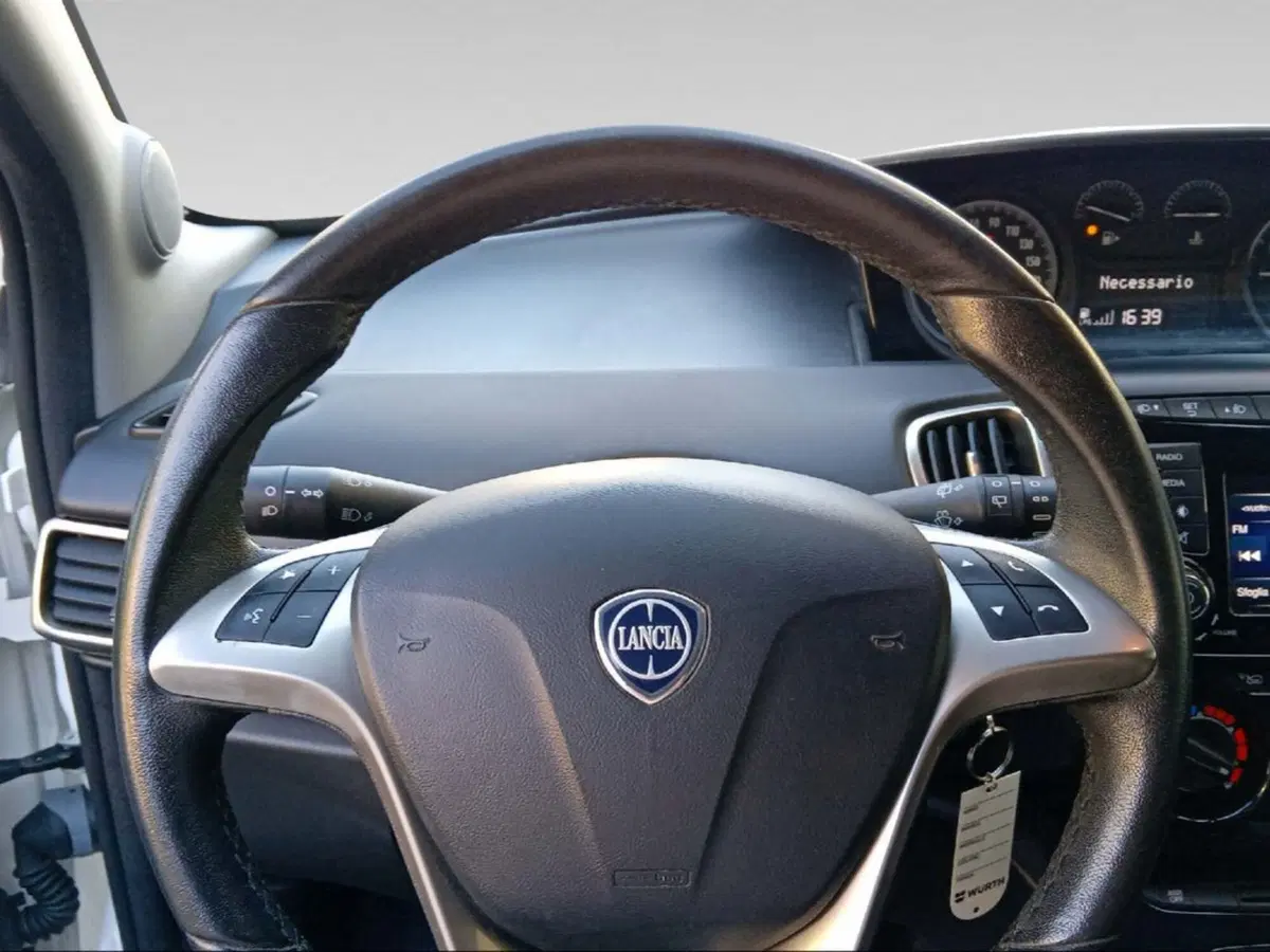 Lancia Ypsilon usata a Siena (10)