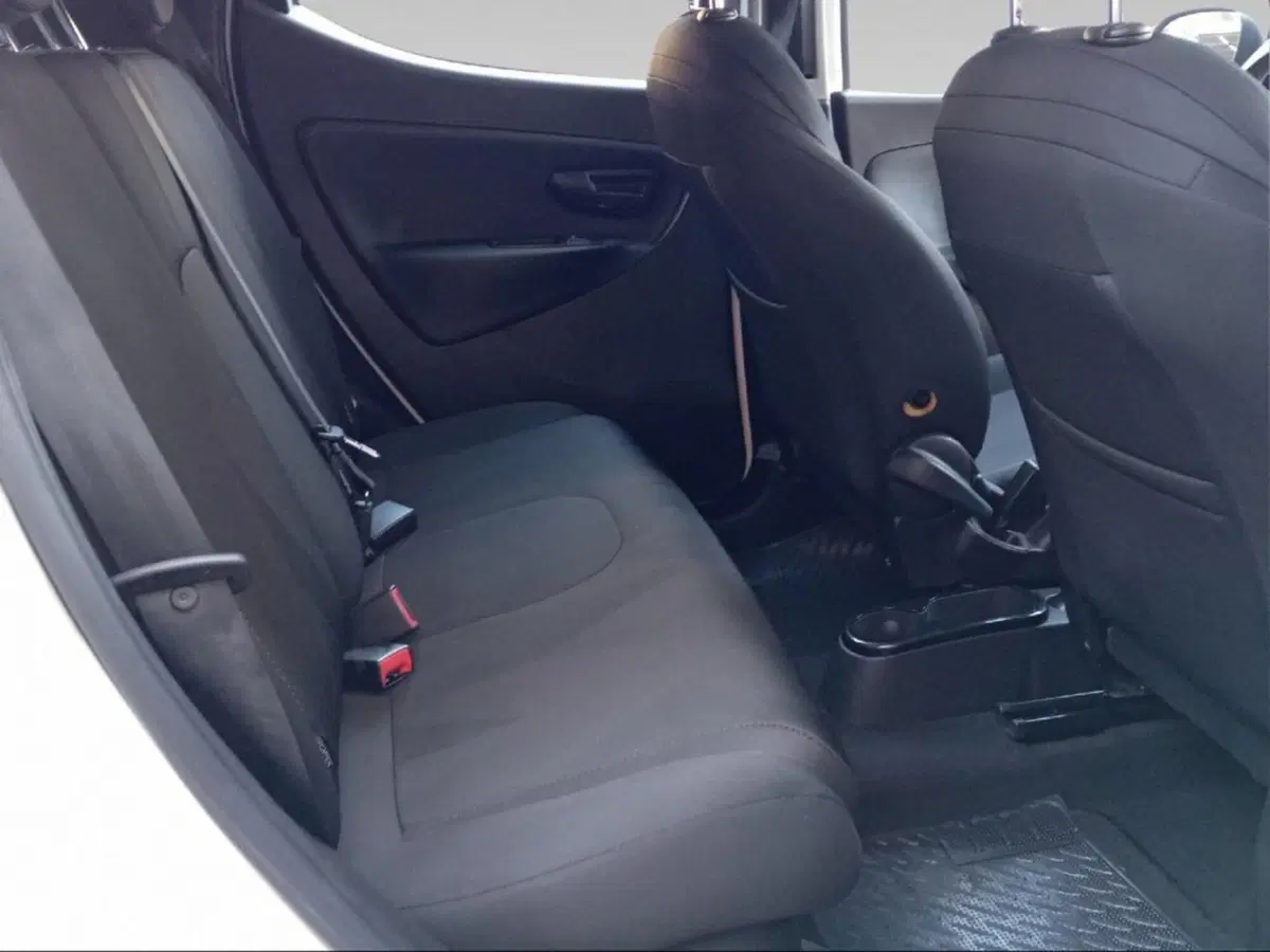 Lancia Ypsilon usata a Siena (15)