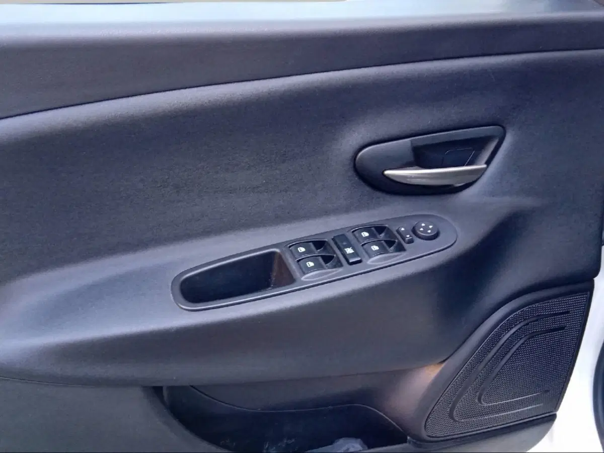 Lancia Ypsilon usata a Siena (17)