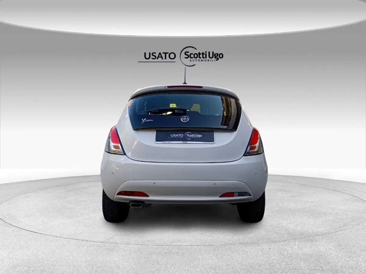 Lancia Ypsilon usata a Siena (7)