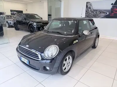 MINI Mini 1.4 16V One (55kW) del 2010 usata a Latina