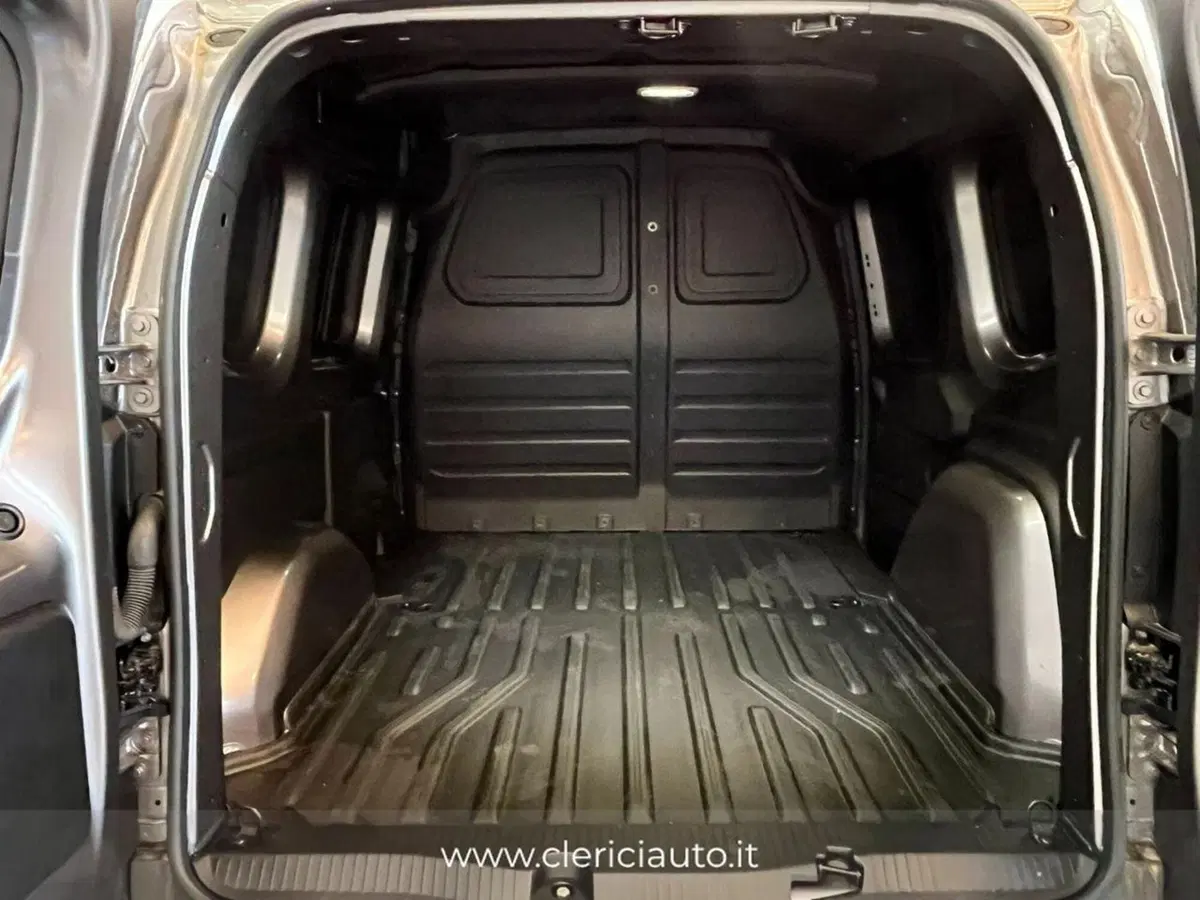 Nissan Townstar nuova a Como (9)