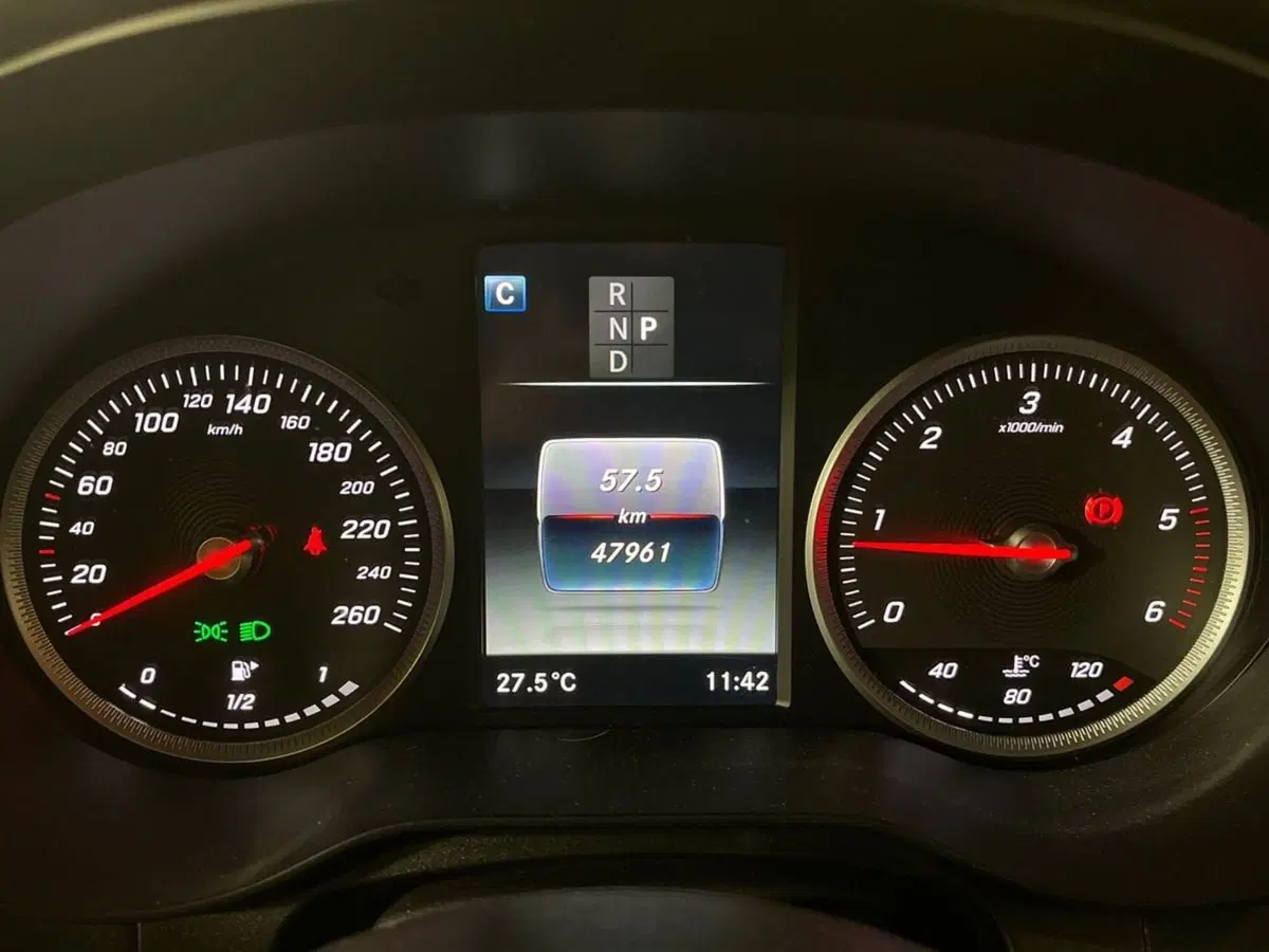 Mercedes-Benz GLC SUV usata a Monza e Brianza (13)