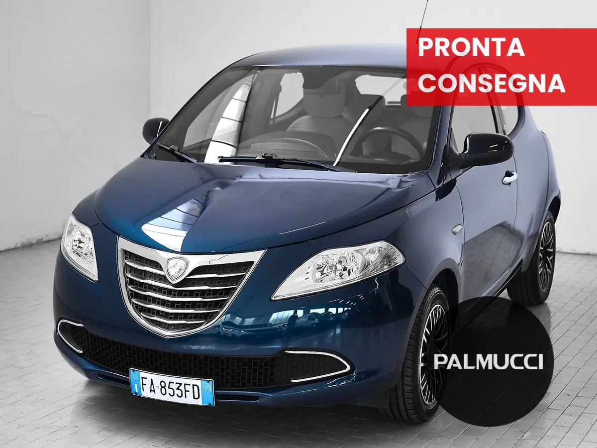Lancia Ypsilon usata a Prato