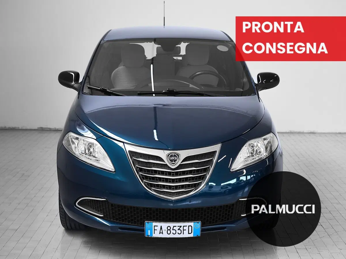 Lancia Ypsilon usata a Prato (2)