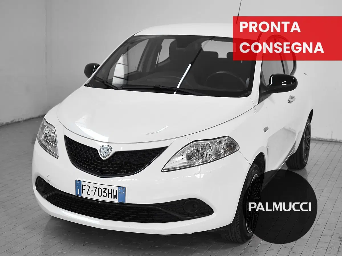 Lancia Ypsilon usata a Prato