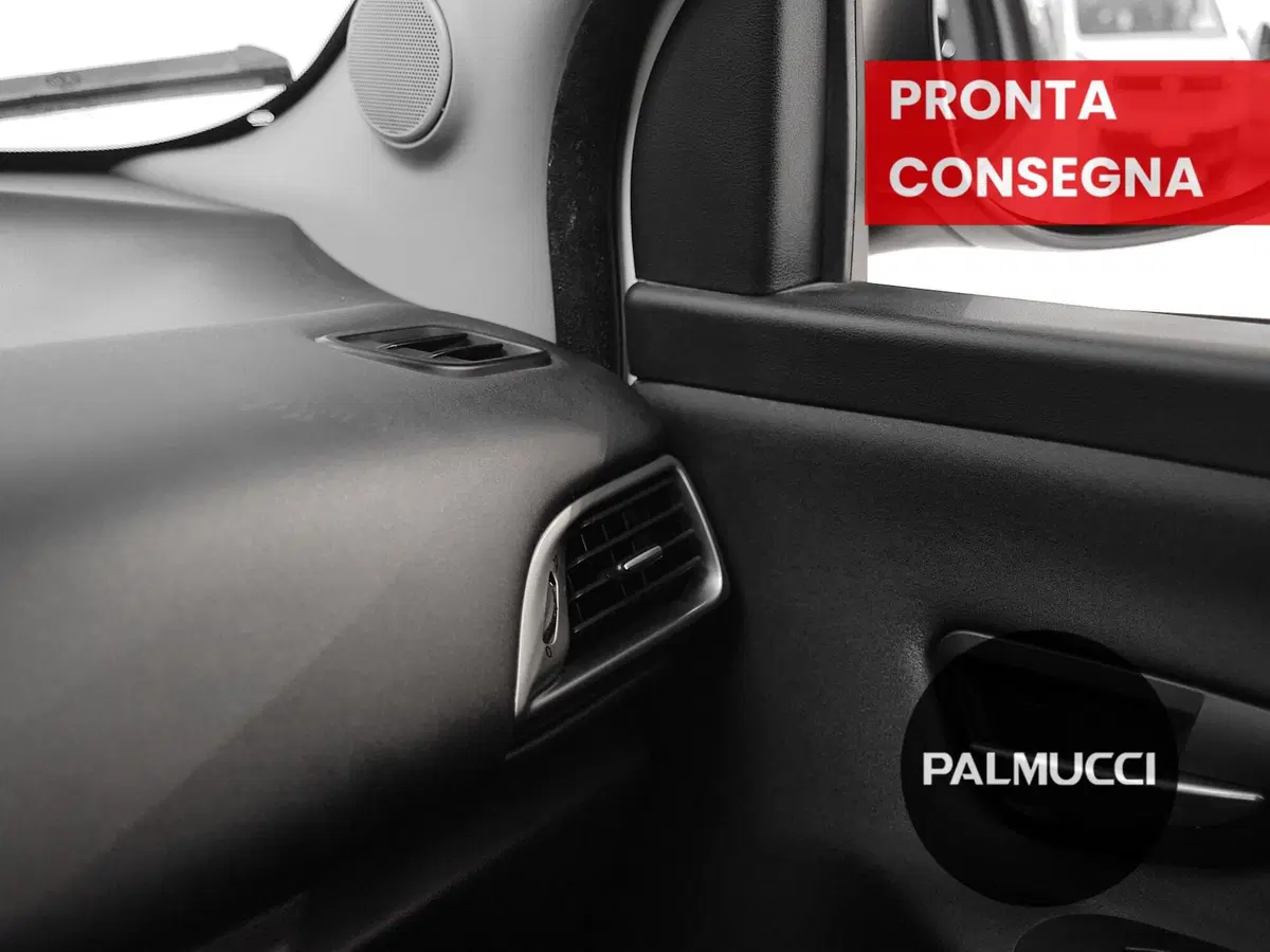 Lancia Ypsilon usata a Prato (12)