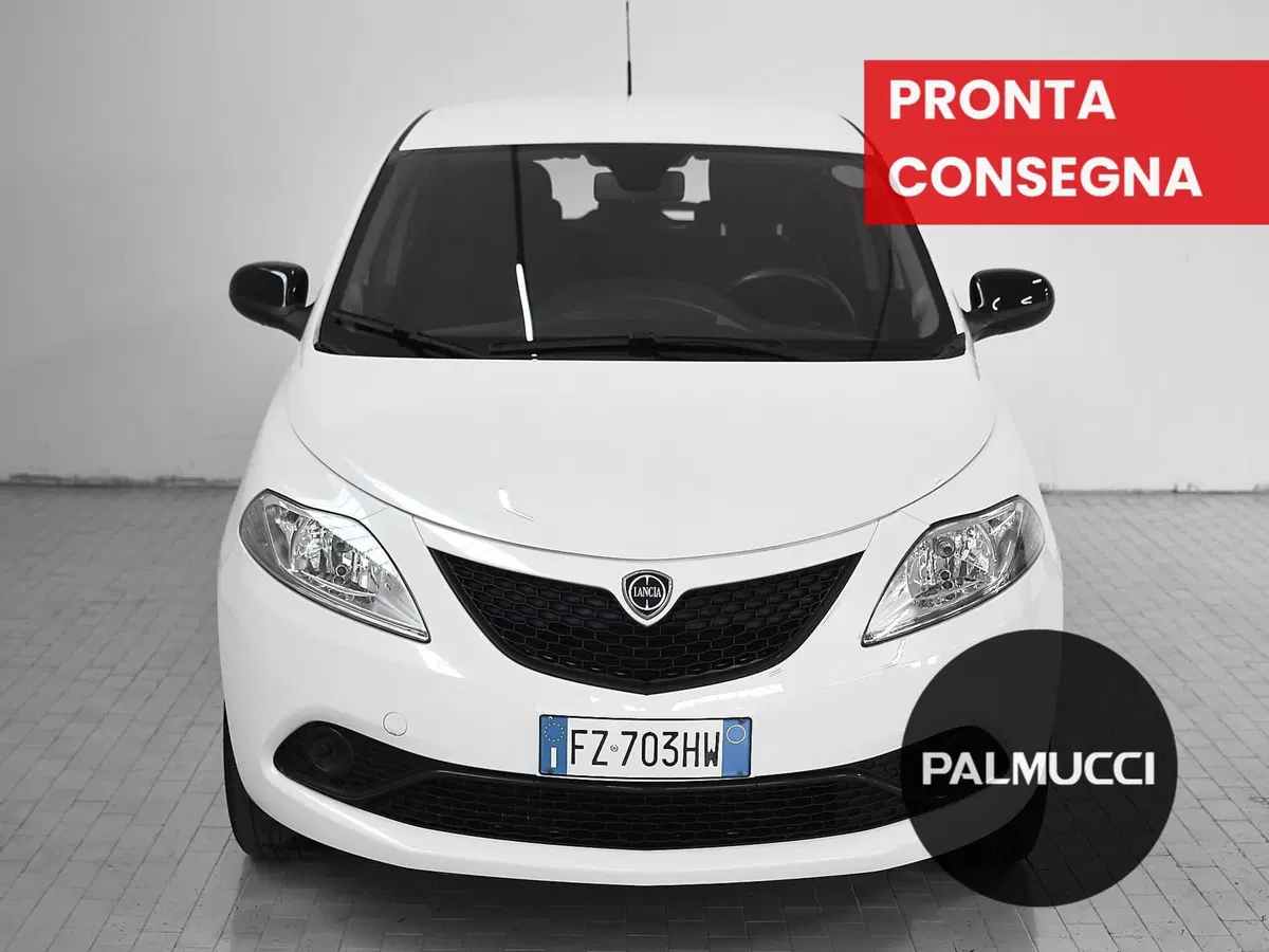 Lancia Ypsilon usata a Prato (2)