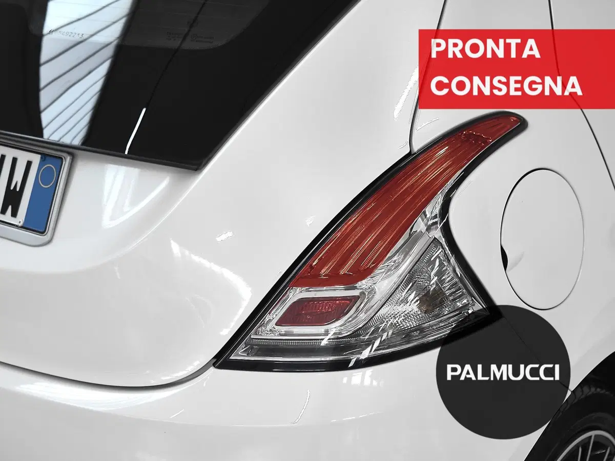 Lancia Ypsilon usata a Prato (8)
