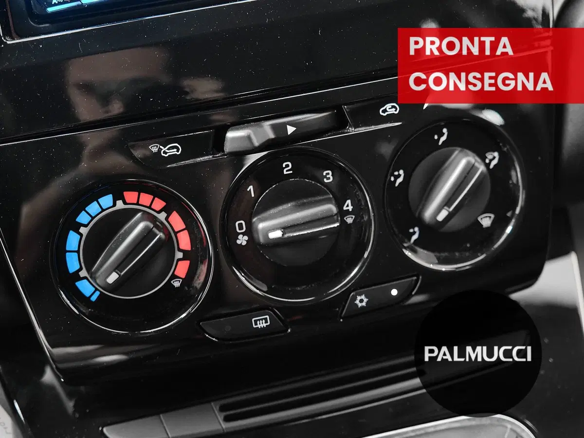 Lancia Ypsilon usata a Prato (10)