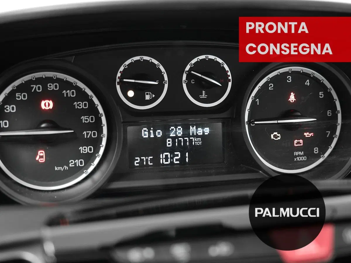 Lancia Ypsilon usata a Prato (13)