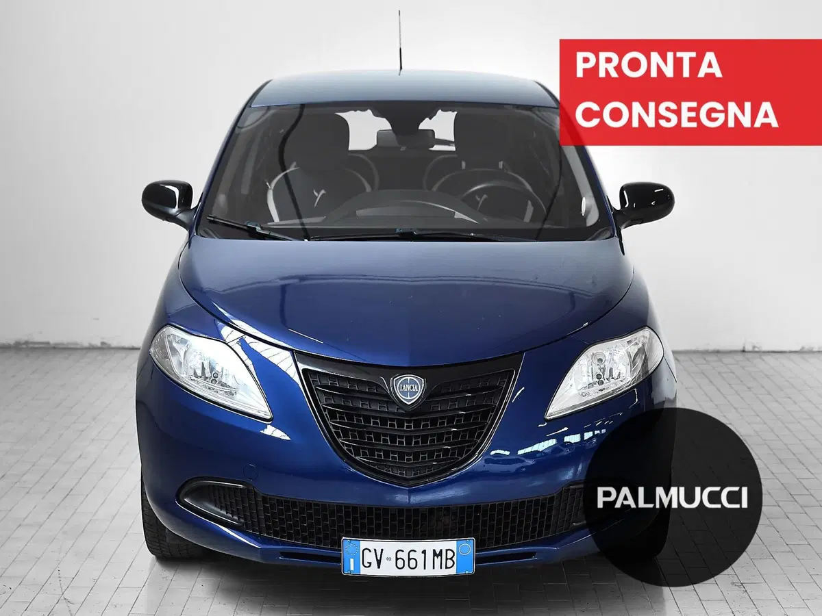 Lancia Ypsilon usata a Prato (2)